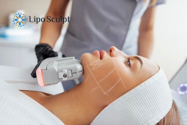 HIFU vs Botulinum Toxin: Understanding the Differences 1 HIFU vs Botox Ross on Wye What is the best option for you?